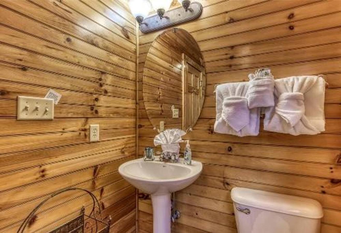 Dreams Come True With This Luxury Cabin! 개틀린버그 외부 사진