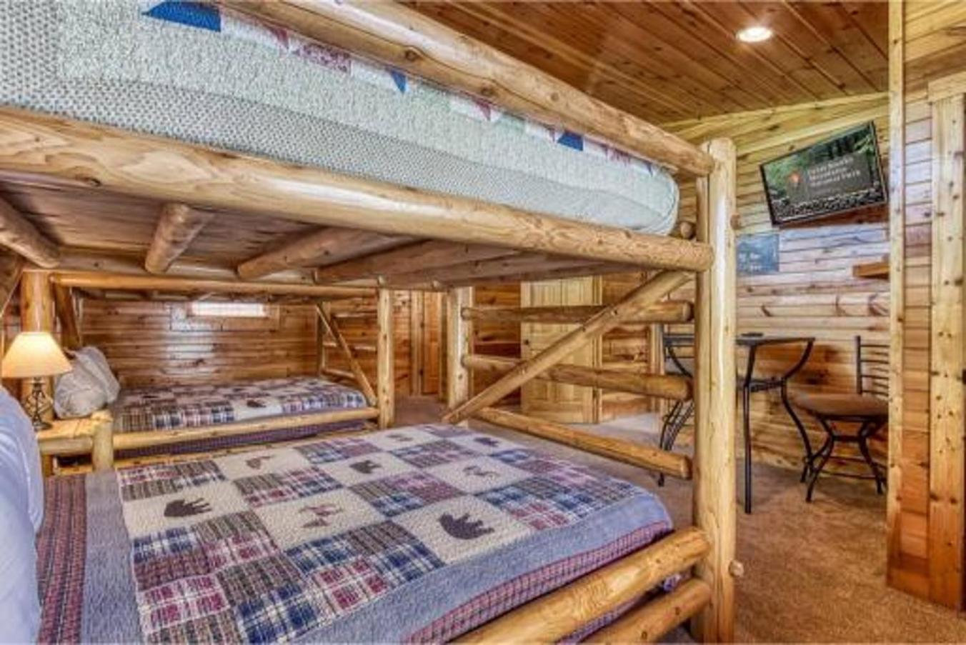 Dreams Come True With This Luxury Cabin! 개틀린버그 외부 사진